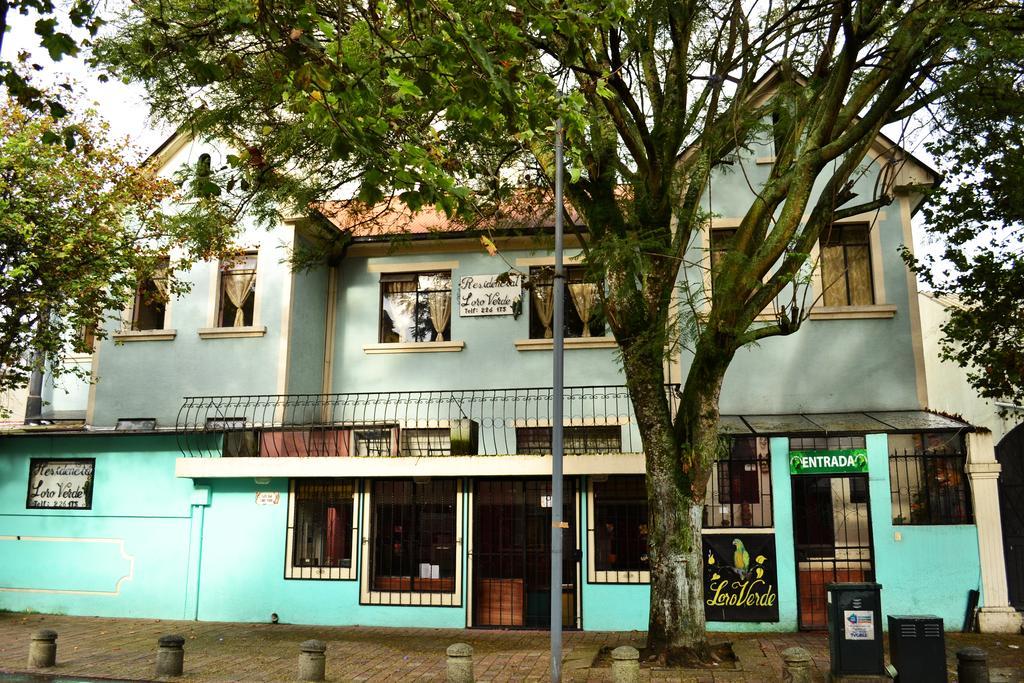 Hostal Loro Verde Кито Екстериор снимка